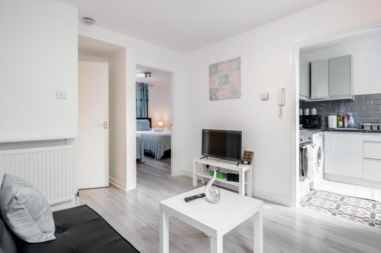 Beautiful 1-bed In Lewisham Londra