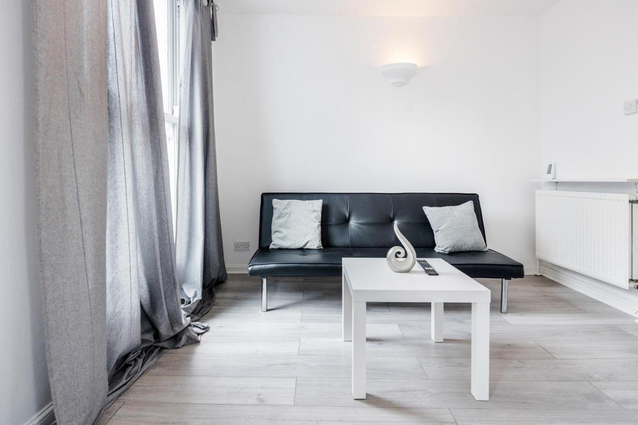Beautiful 1-bed In Lewisham Londra